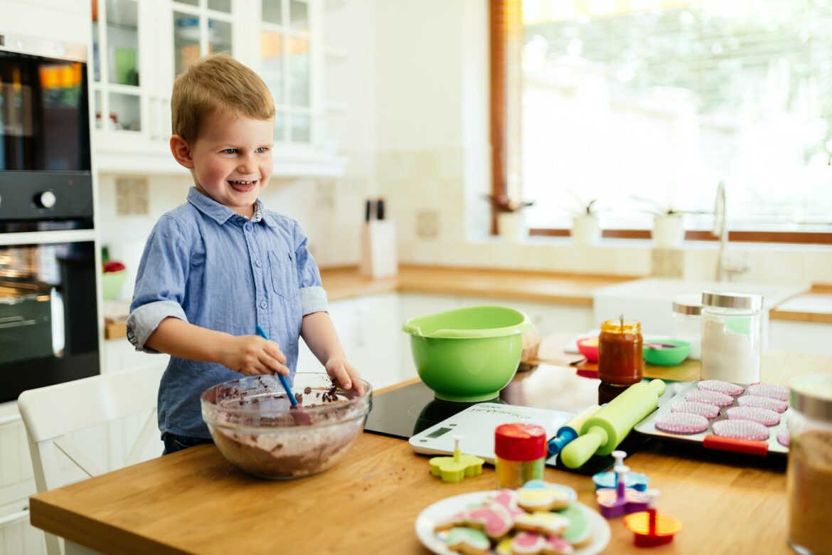 cute-child-learning-to-become-a-chef.jpg