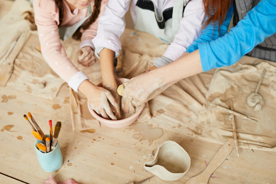 kids-in-pottery-workshop.jpg